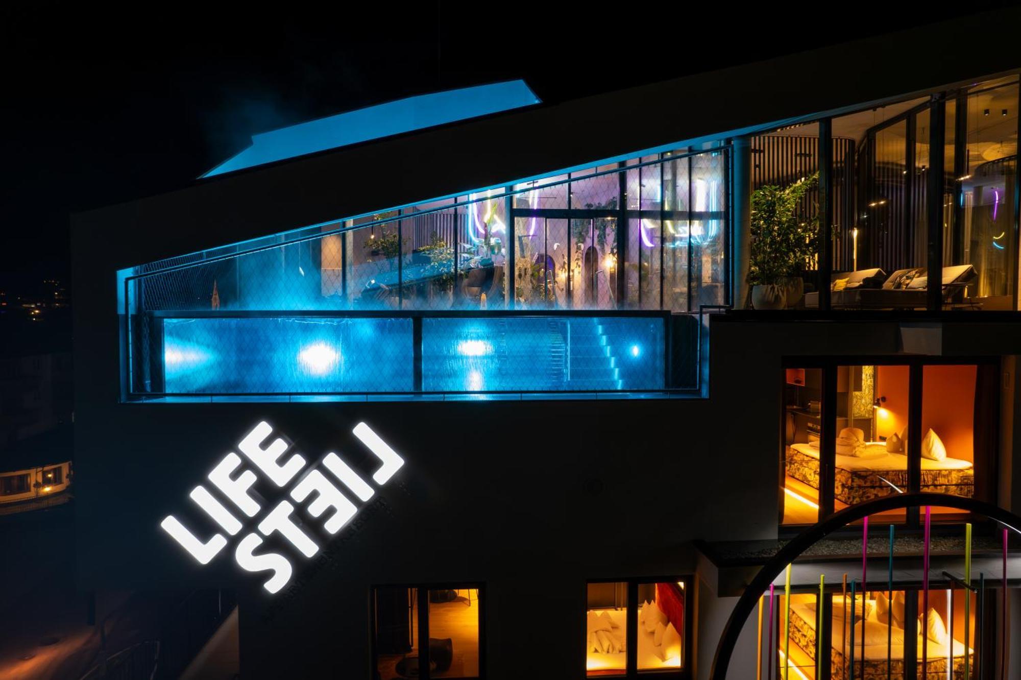 Lifesteil Aparthotel Umhausen Exterior foto