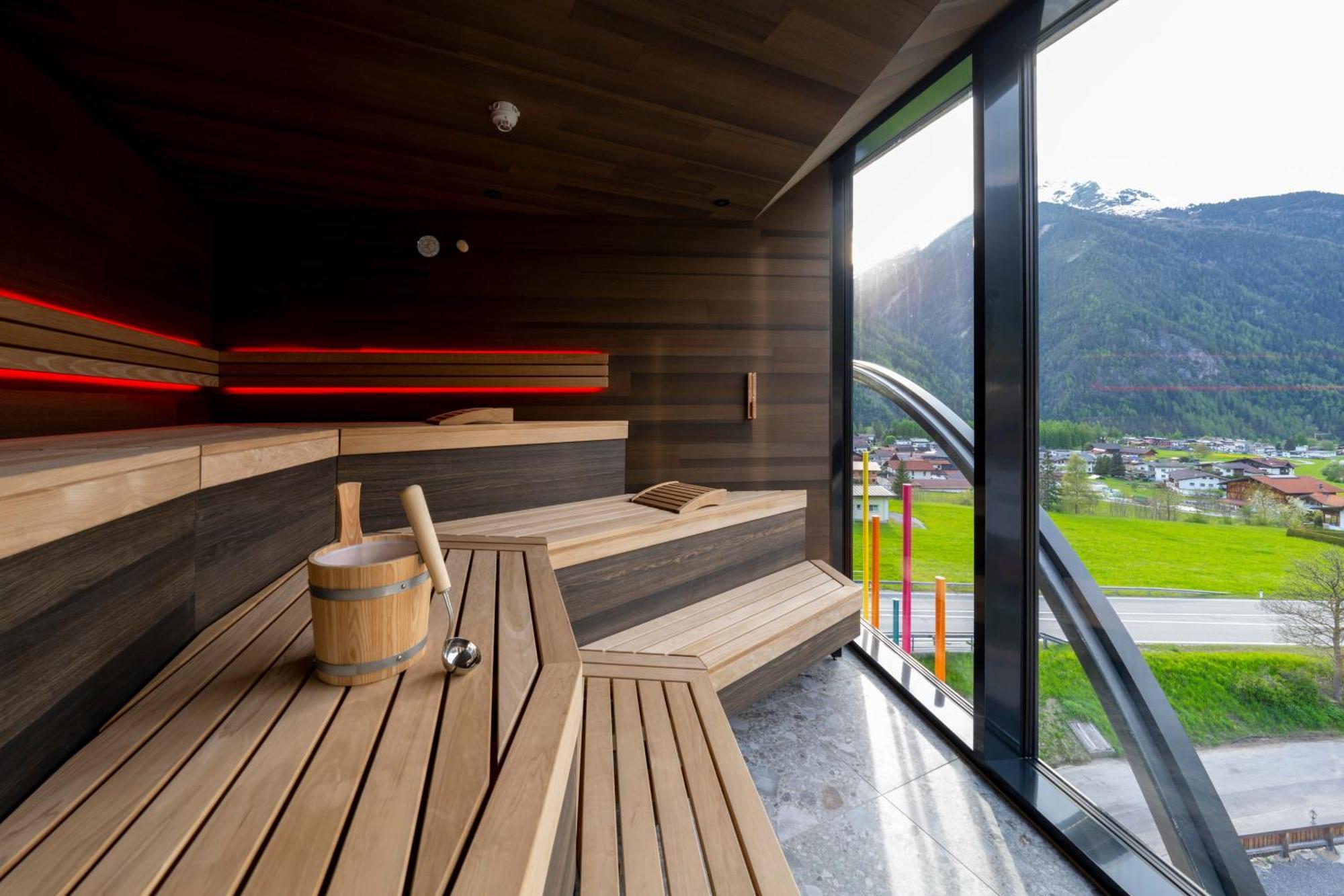 Lifesteil Aparthotel Umhausen Exterior foto